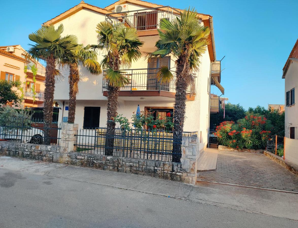Apartments Novigrad Novigrad  Exterior photo